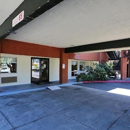 Olympic Inn & Suites Port Angeles Exterior photo